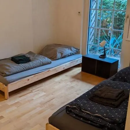 Apartment Schoene Gartenwohnung Dusseldorf