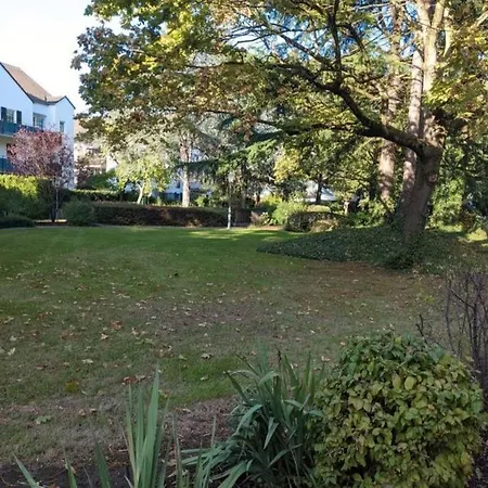 Apartment Schoene Gartenwohnung *